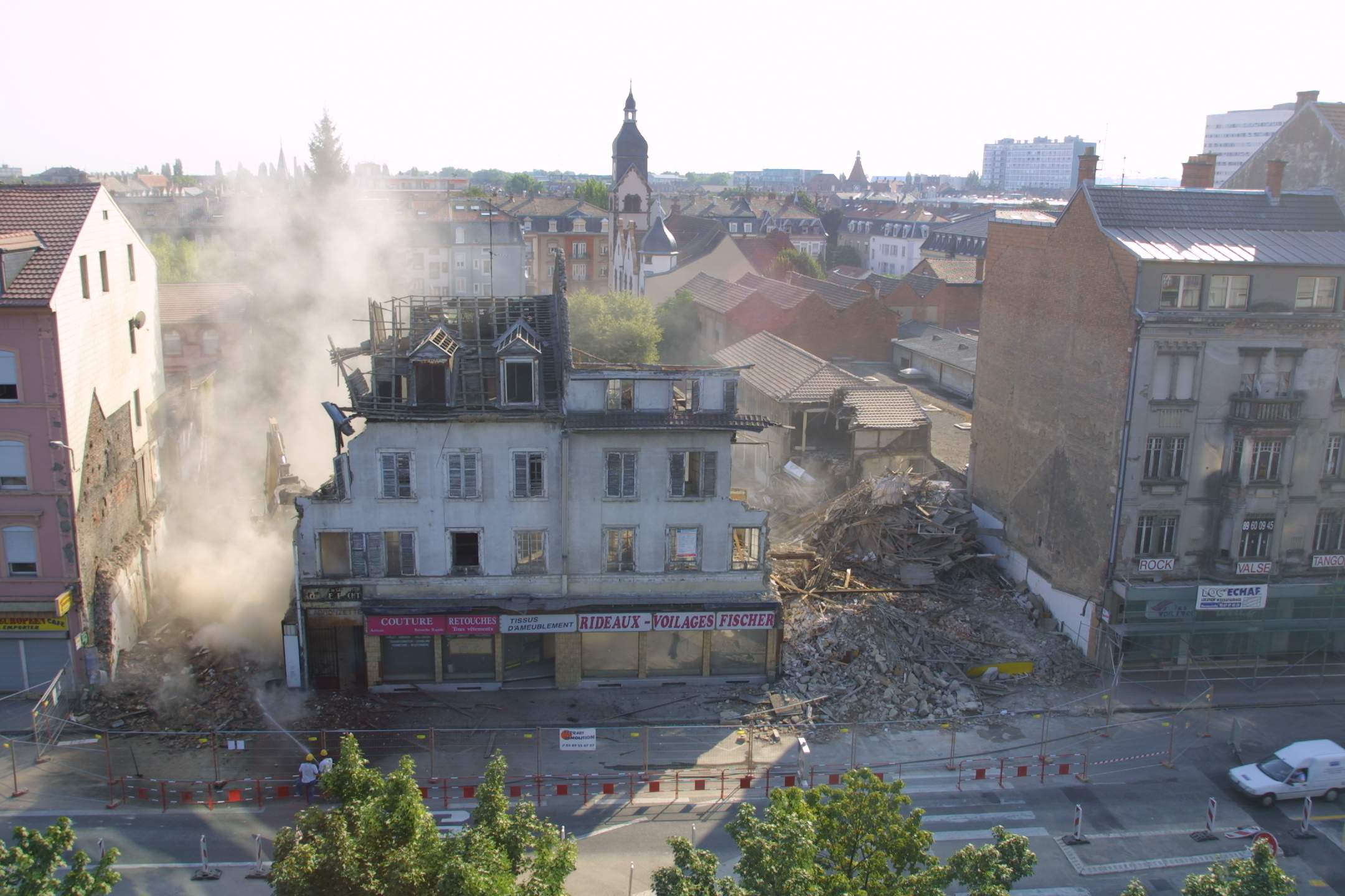 2003 Mulhouse Ilot-Casquette-Démolition (1)