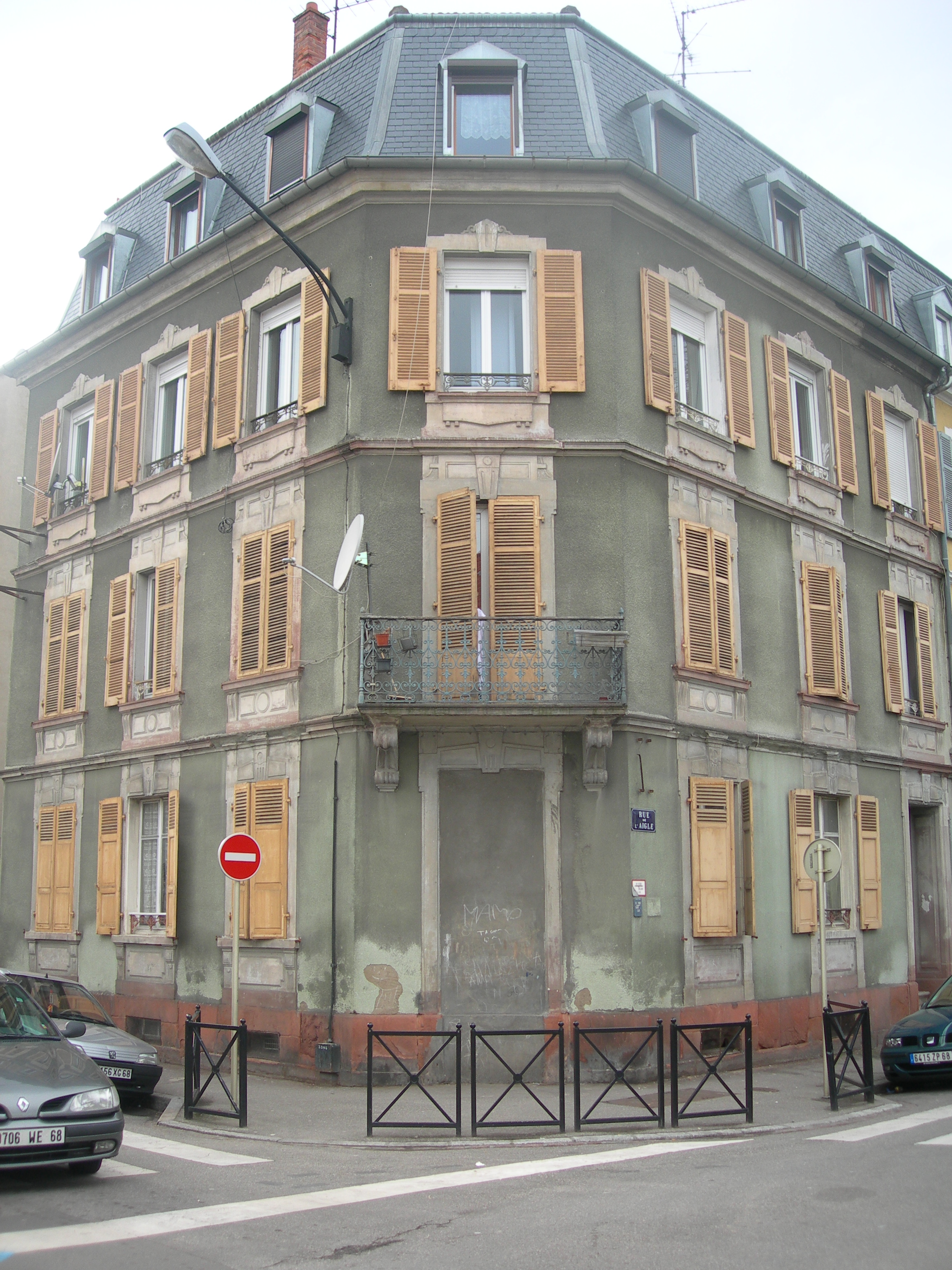 2009 Mulhouse quartierBriand rue aigle