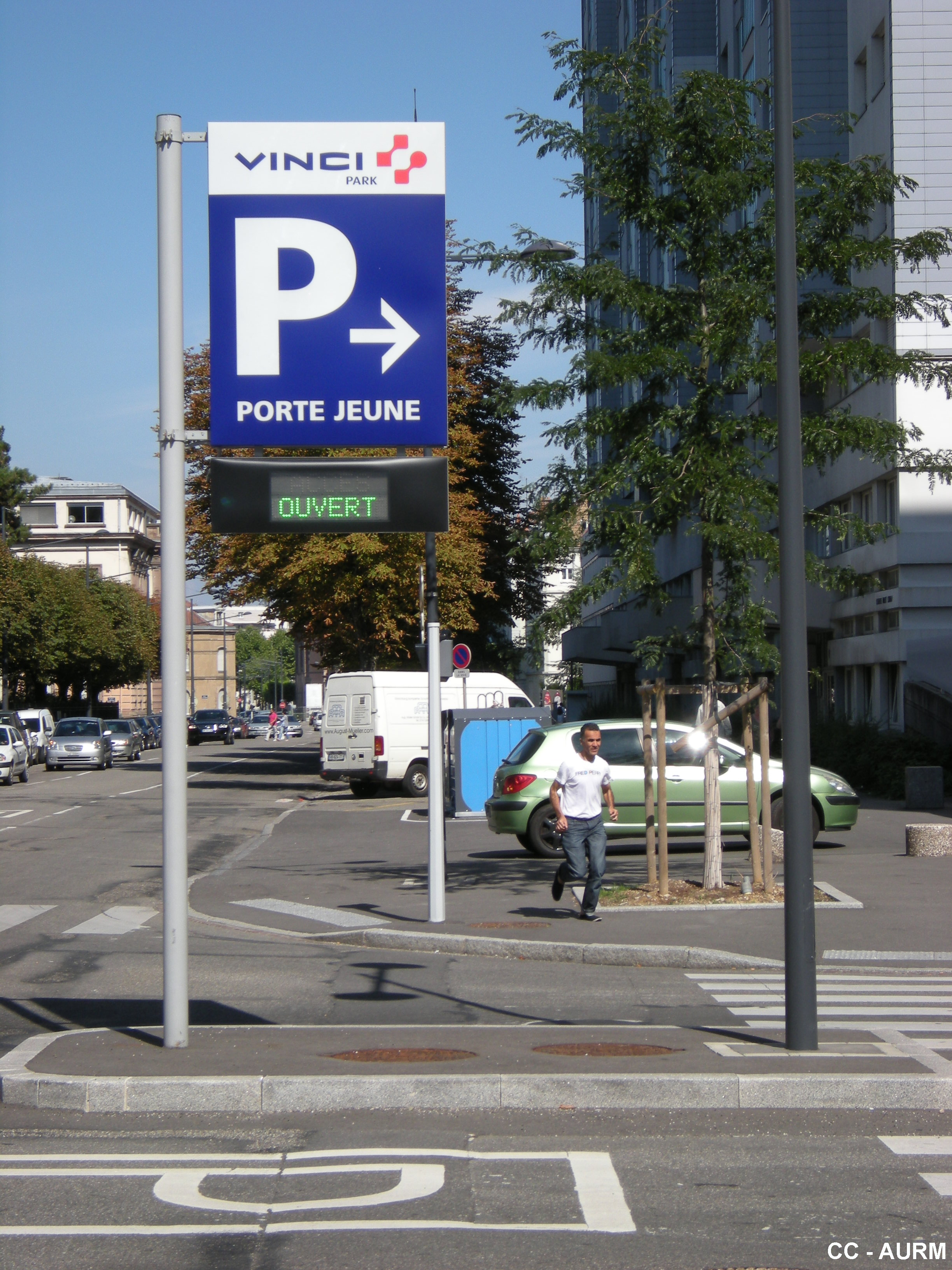 2010 Mulhouse ParkingPorteJeune