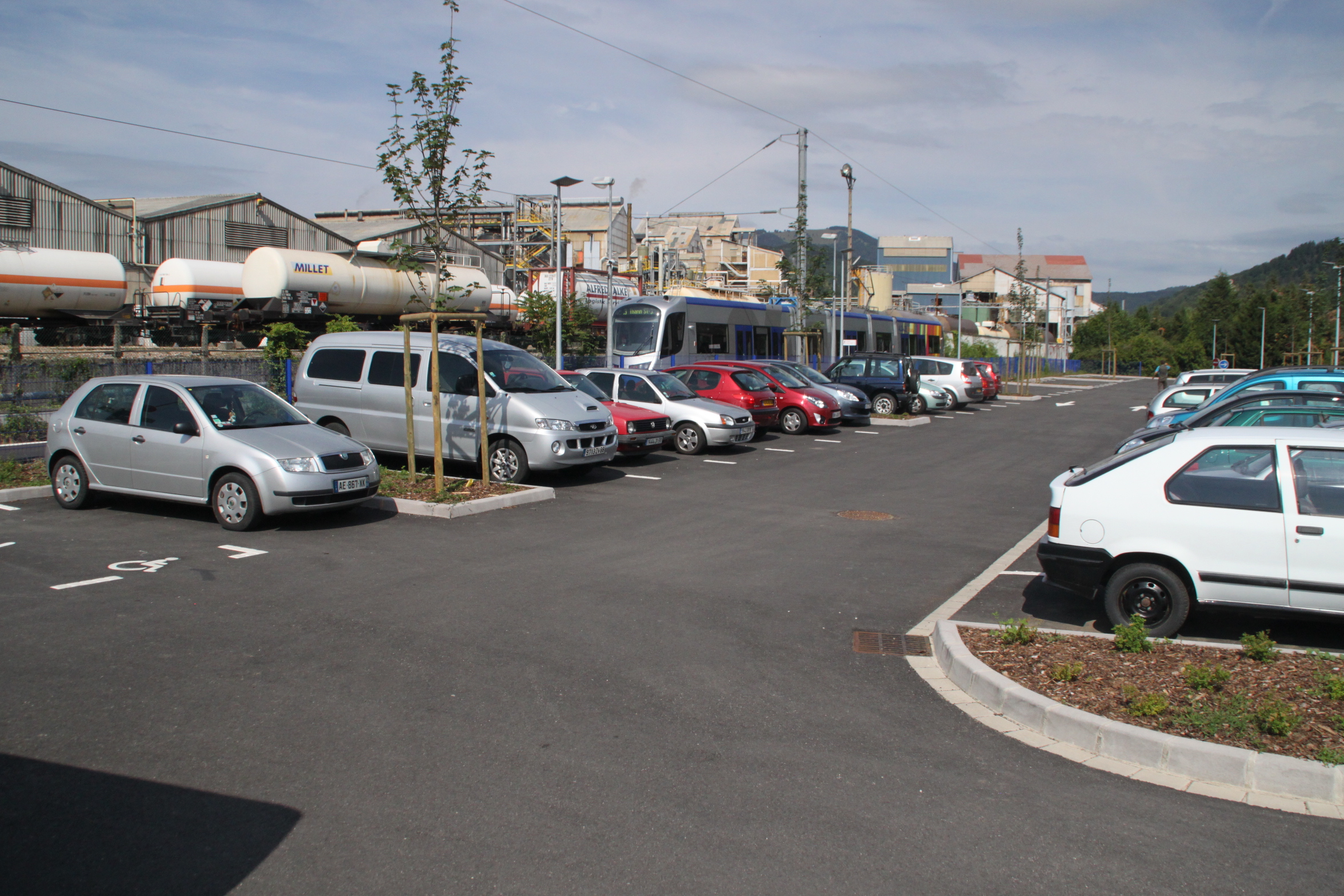 2011 VieuxThann stationtramtrain4