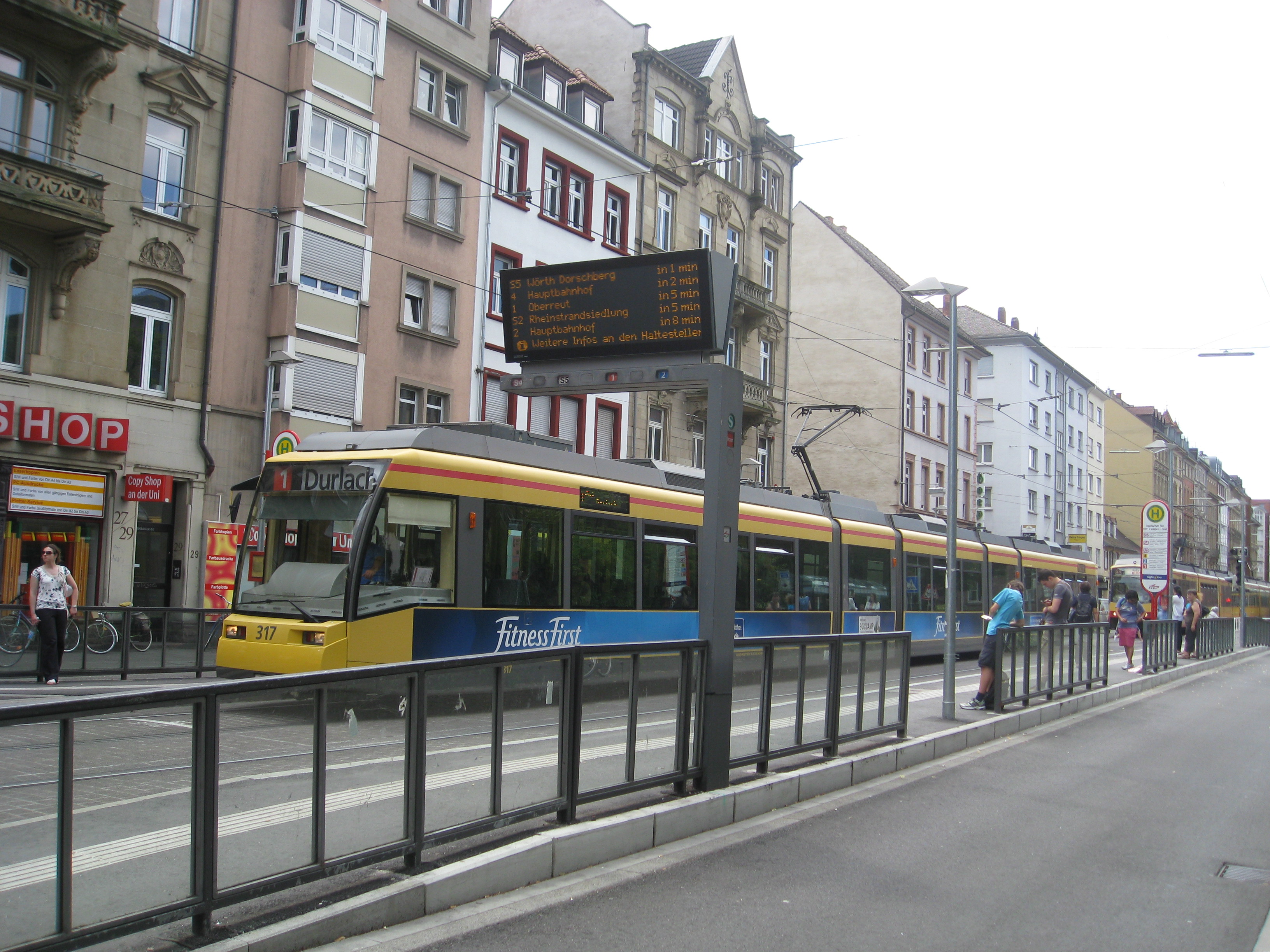 2012 Karlsruhe ArretTram03