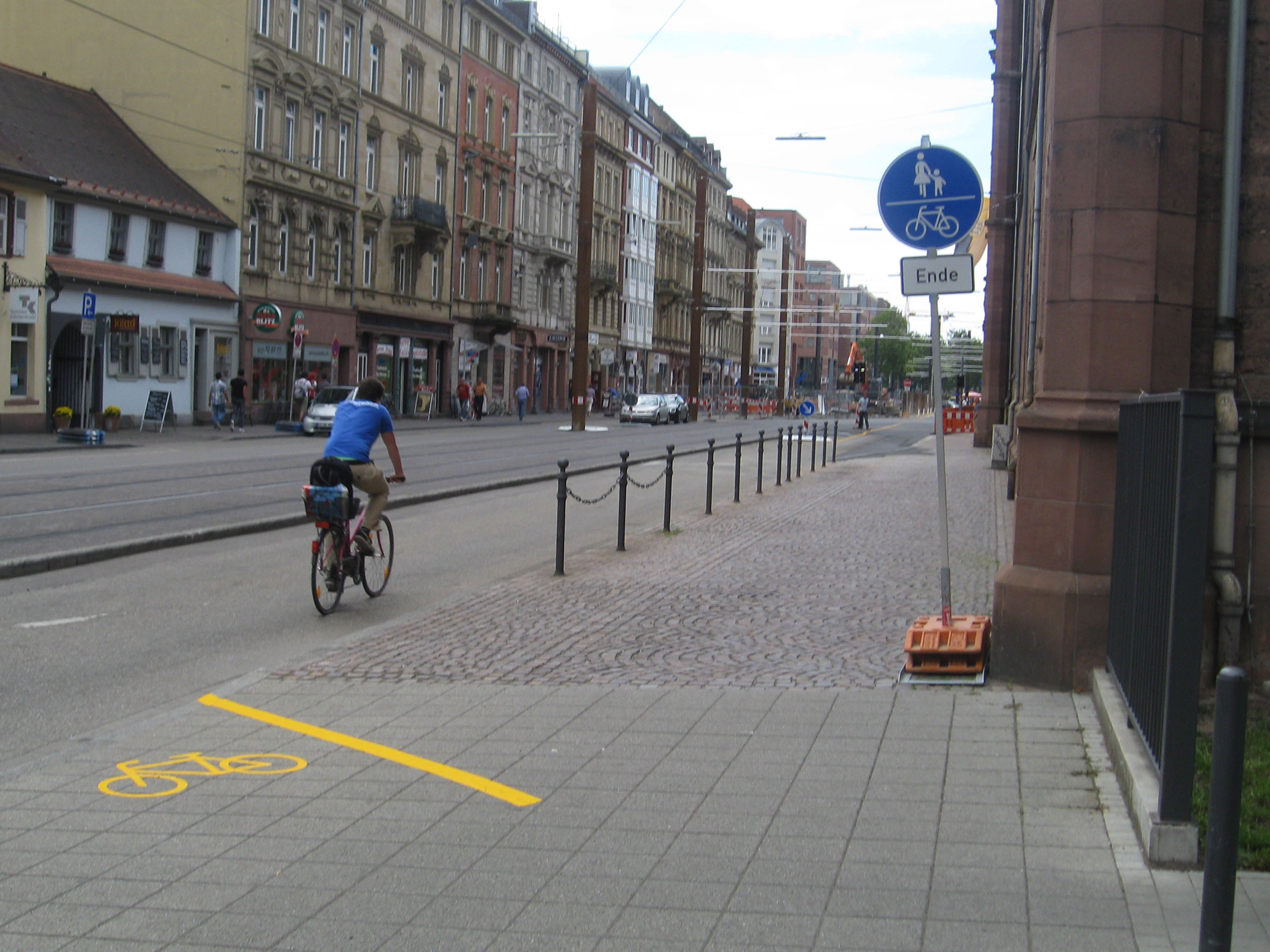 2012 Karlsruhe SignalisationCycle03