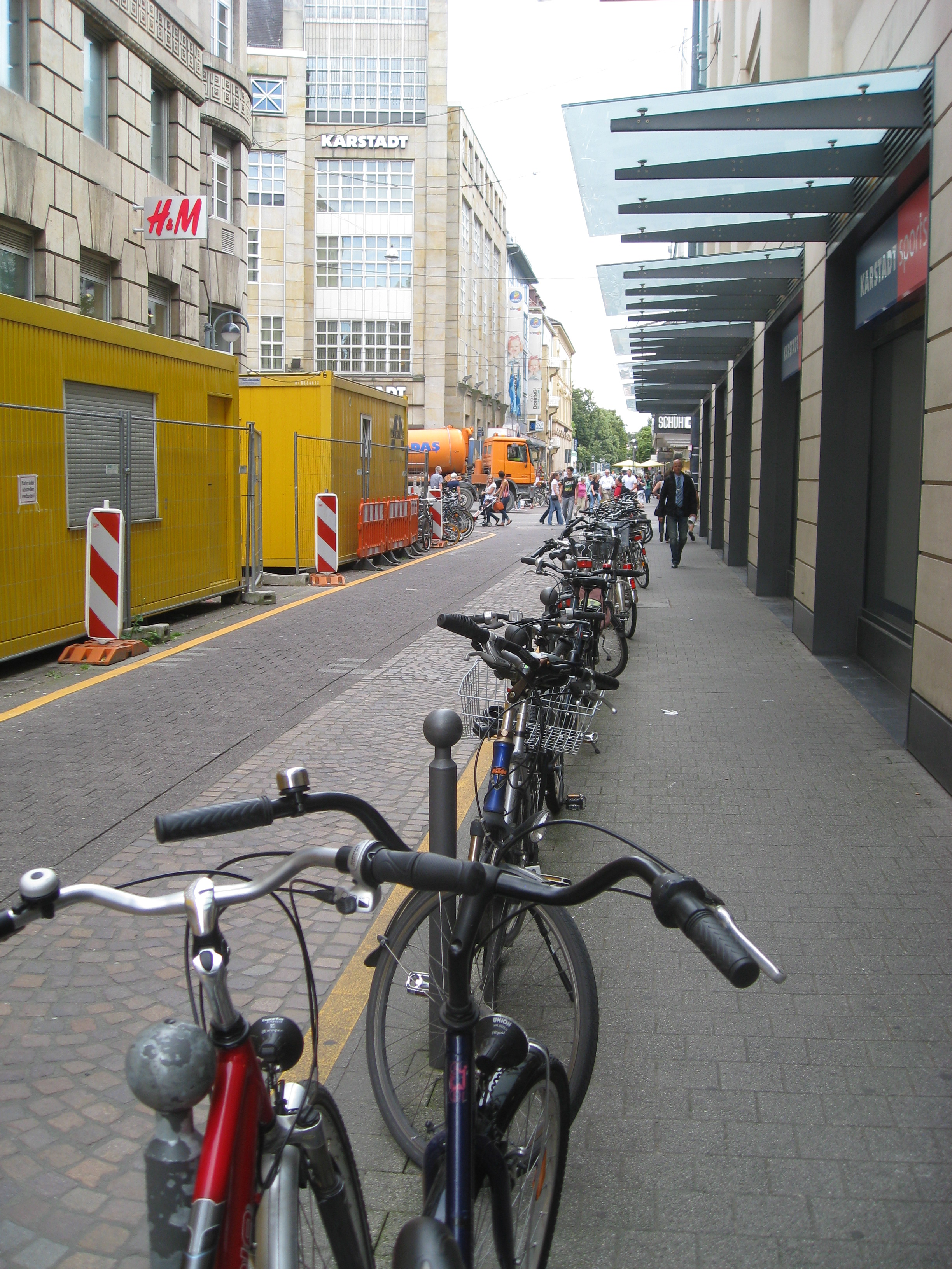 2012 Karlsruhe StationnementVelo04