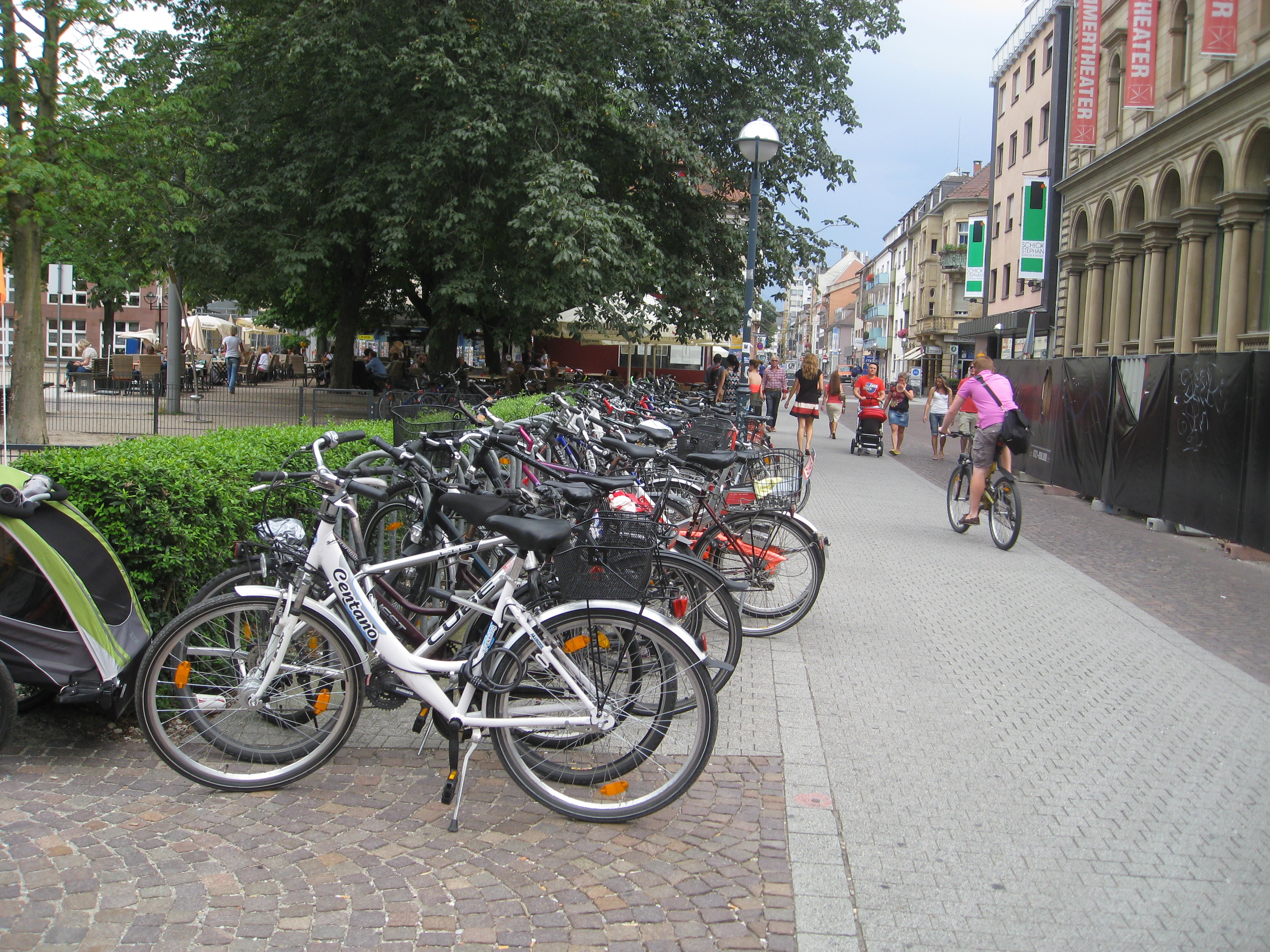 2012 Karlsruhe StationnementVelo06