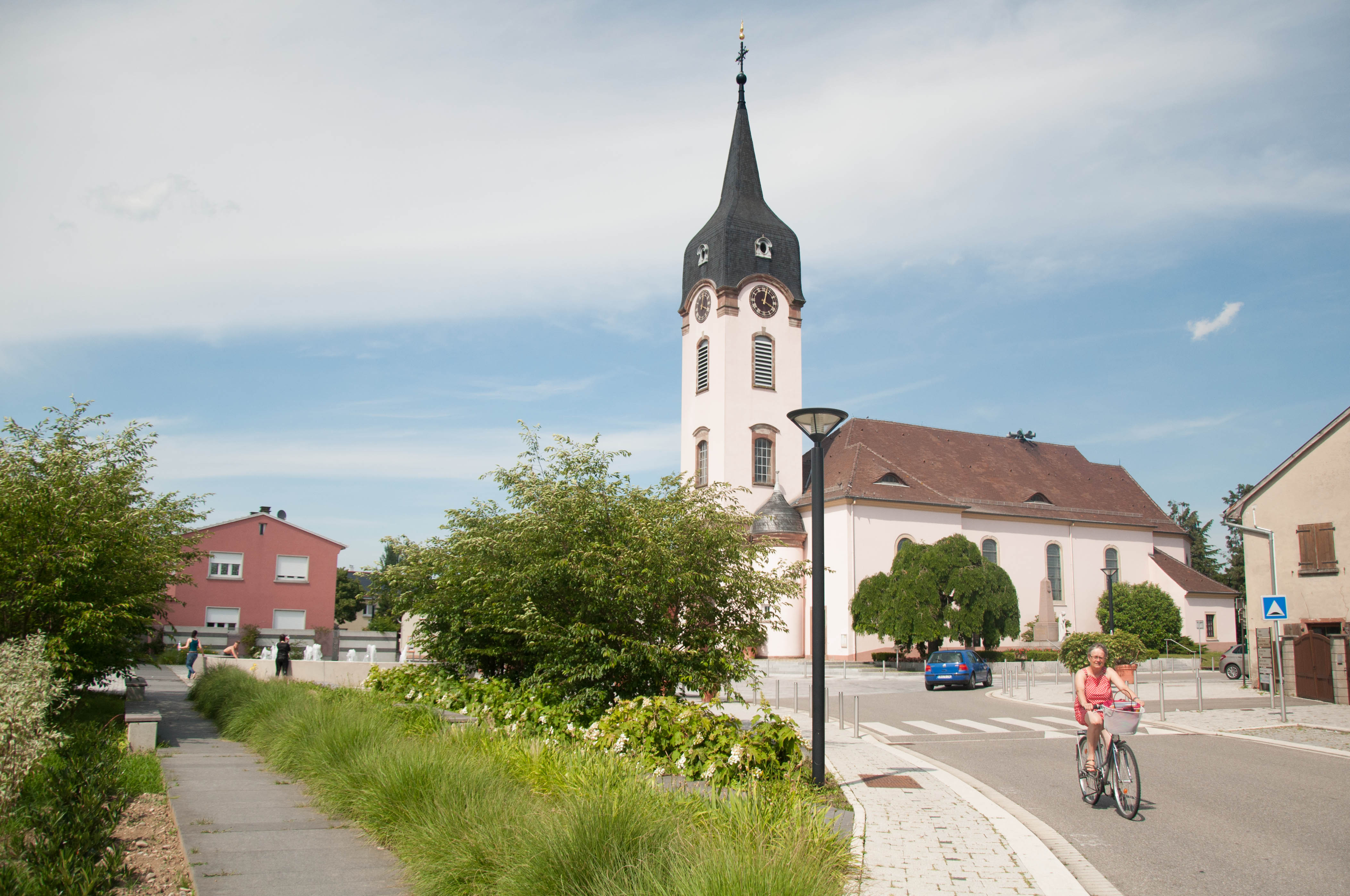 2013 Bantzenheim PlaceEglise02