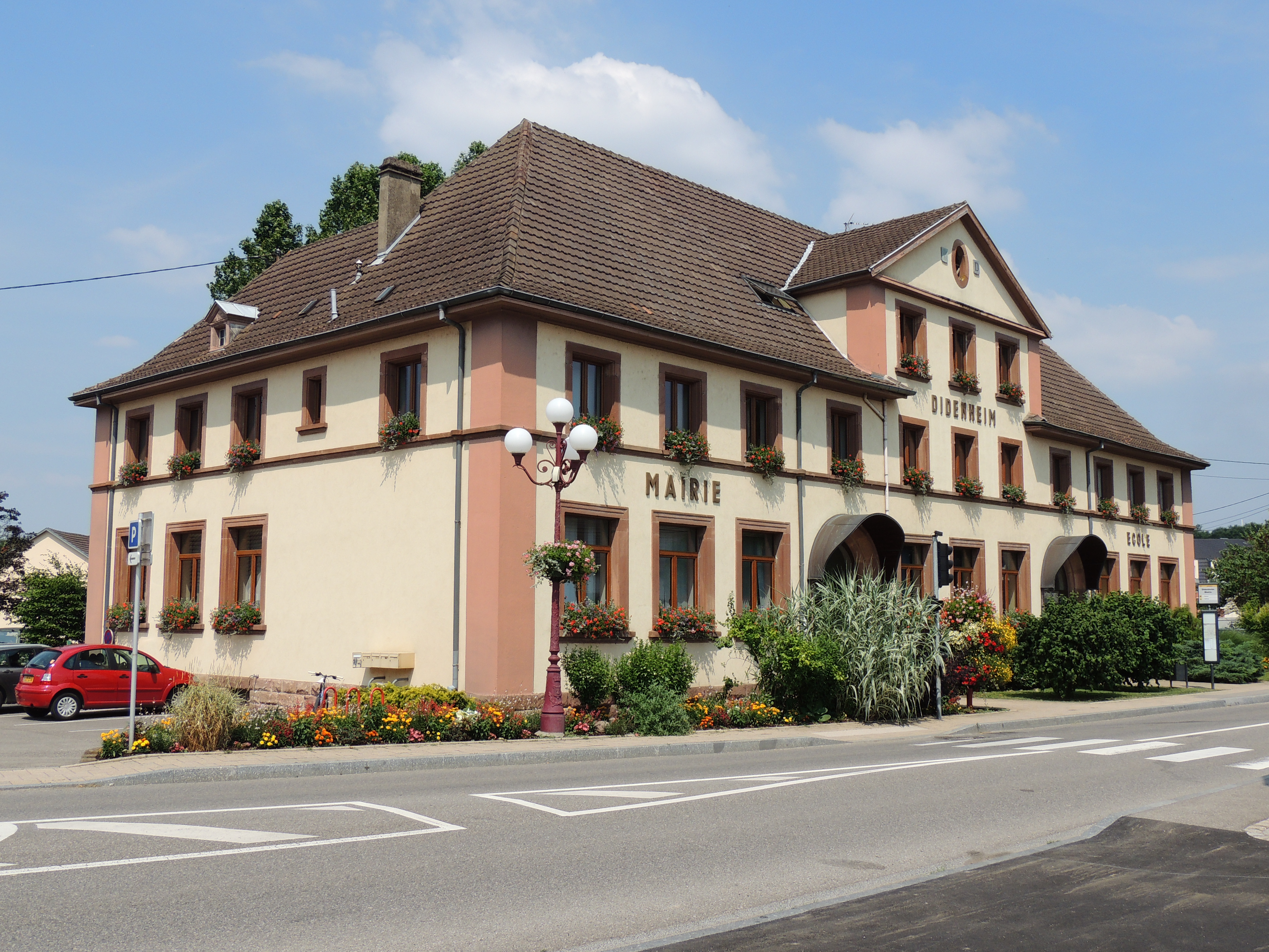 2013 Didenheim Mairie02