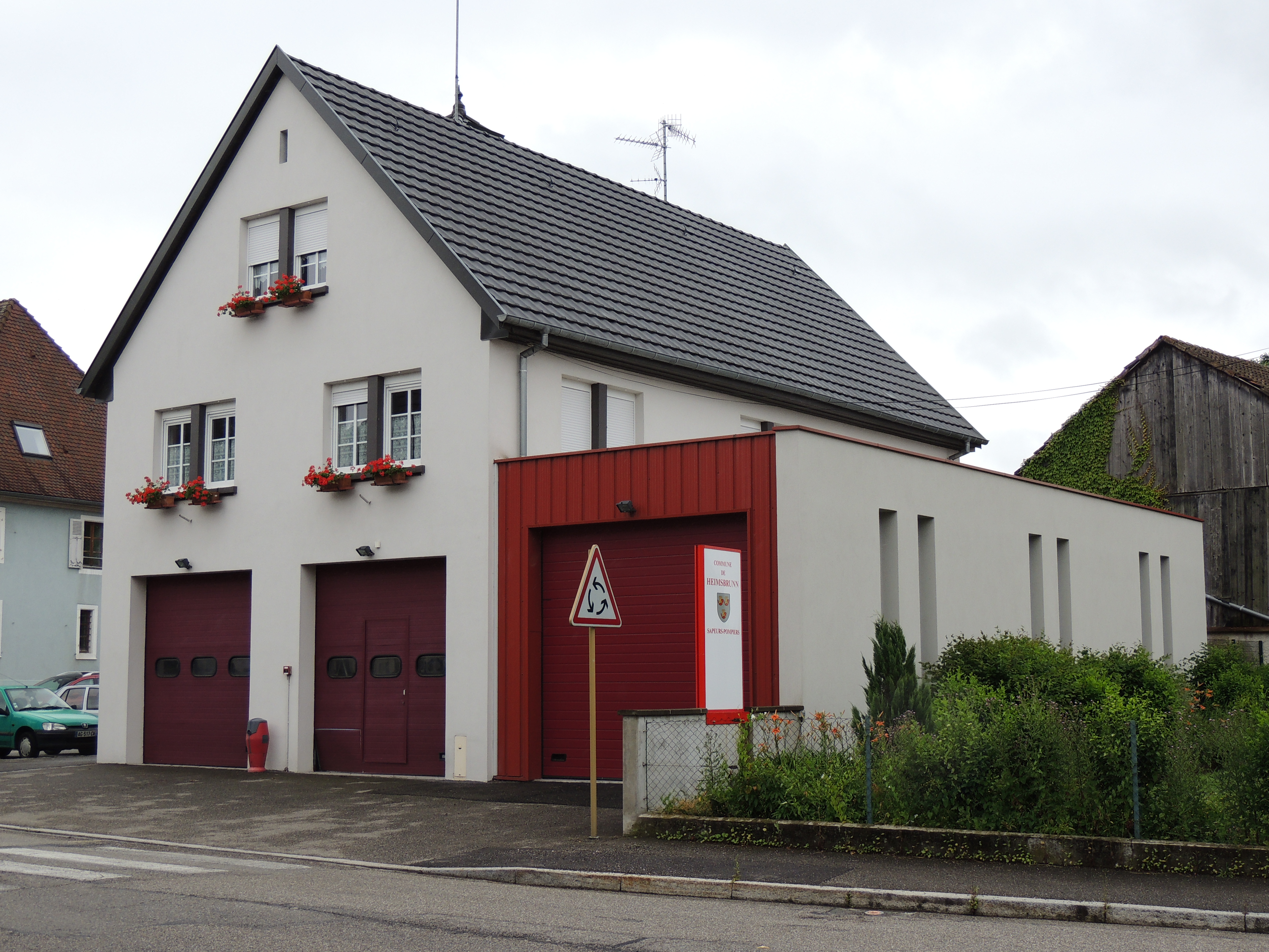 2013 Heimsbrunn CasernePompiers01