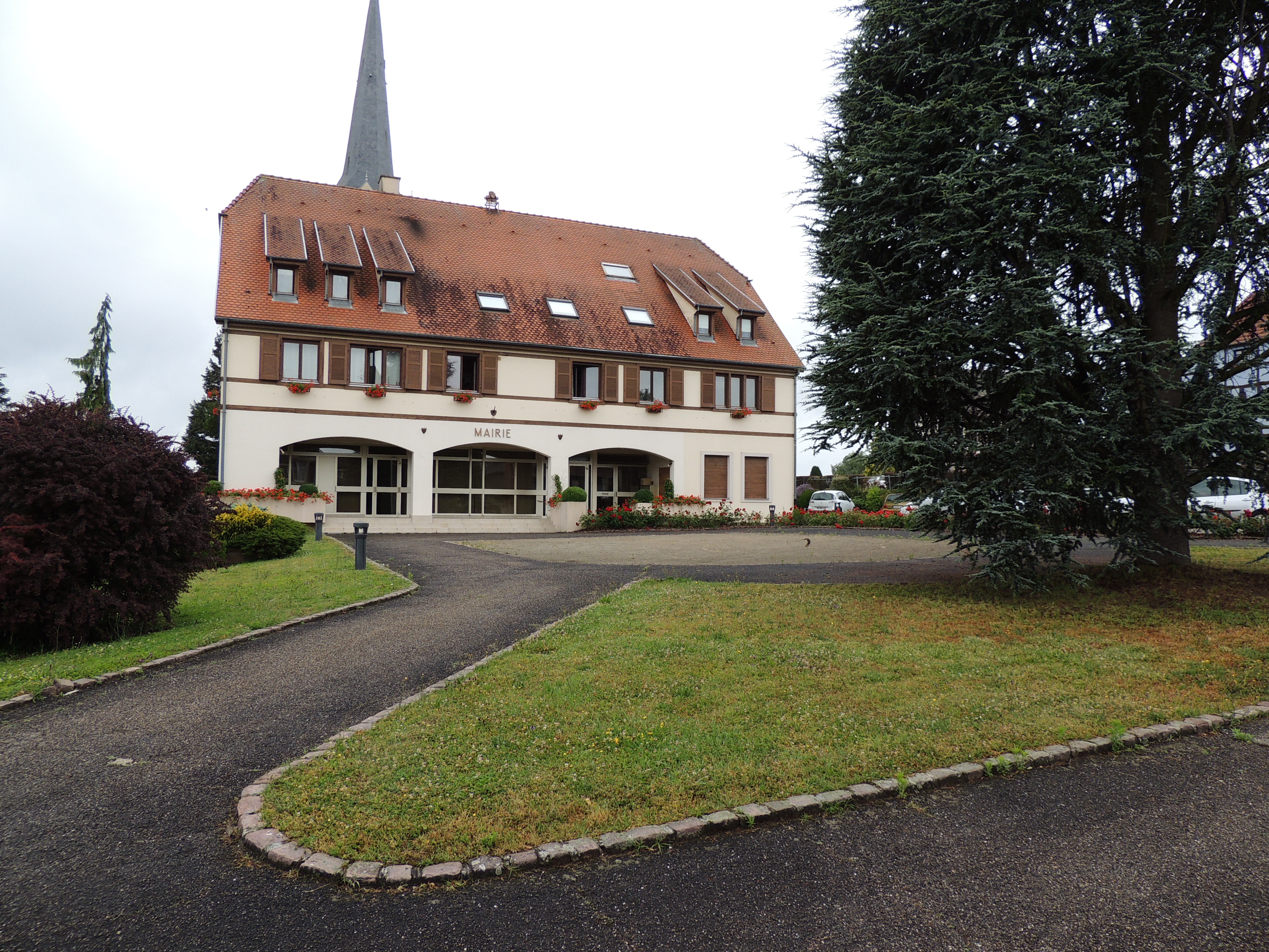 2013 Heimsbrunn Mairie03