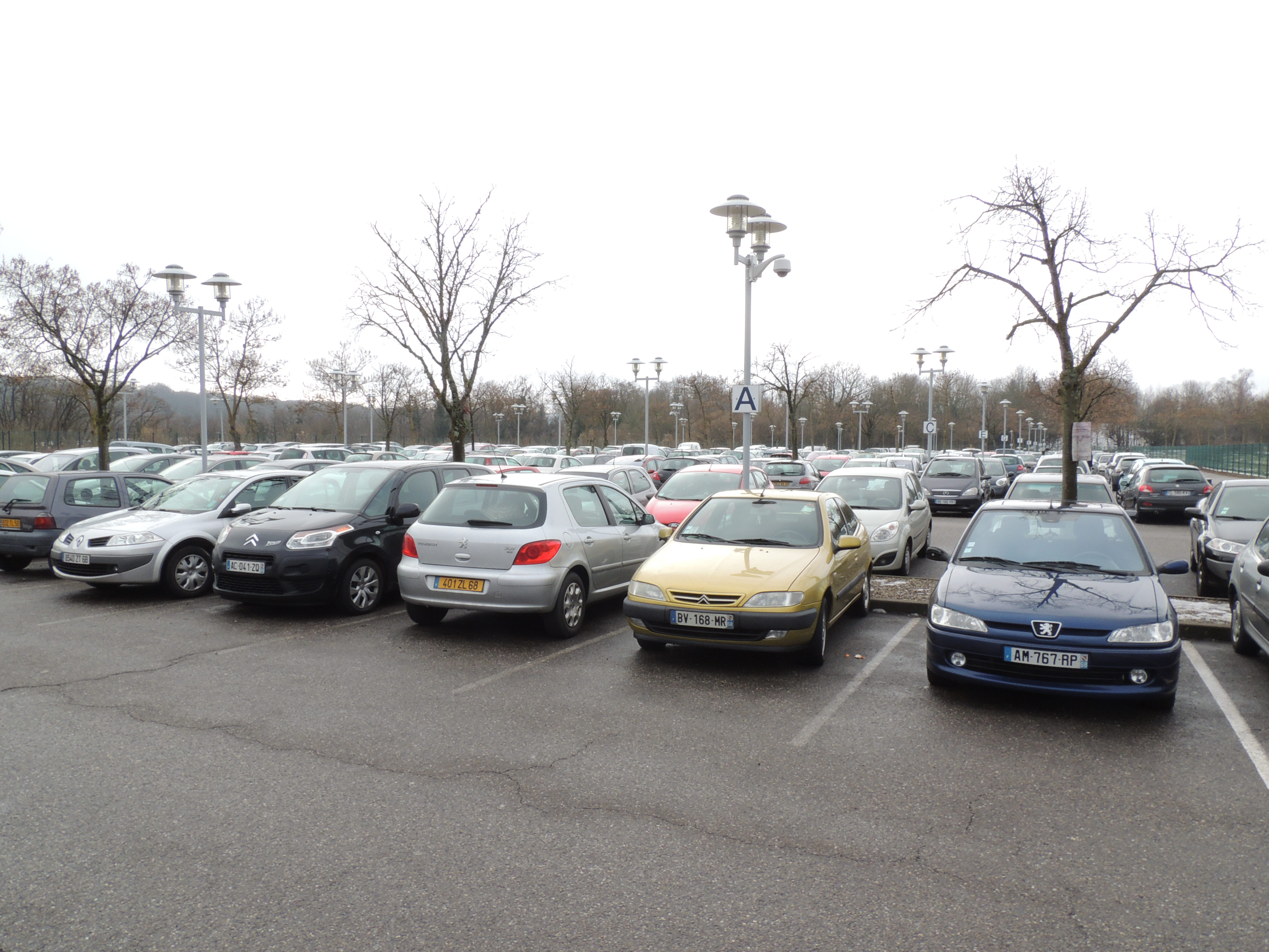 2013 Mulhouse hôpital parkingvisiteurs1