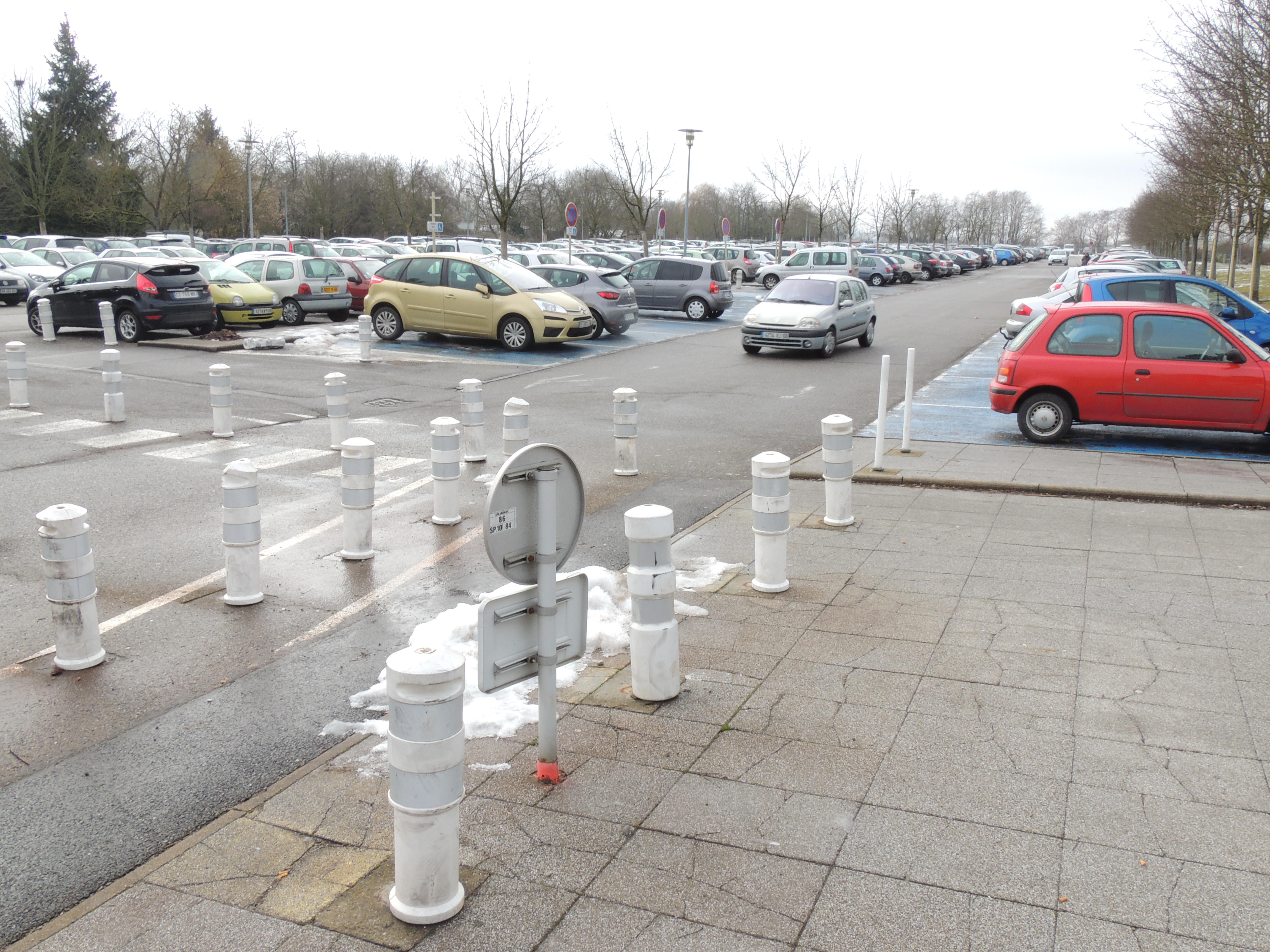 2013 Mulhouse hôpital parkingvisiteurs5