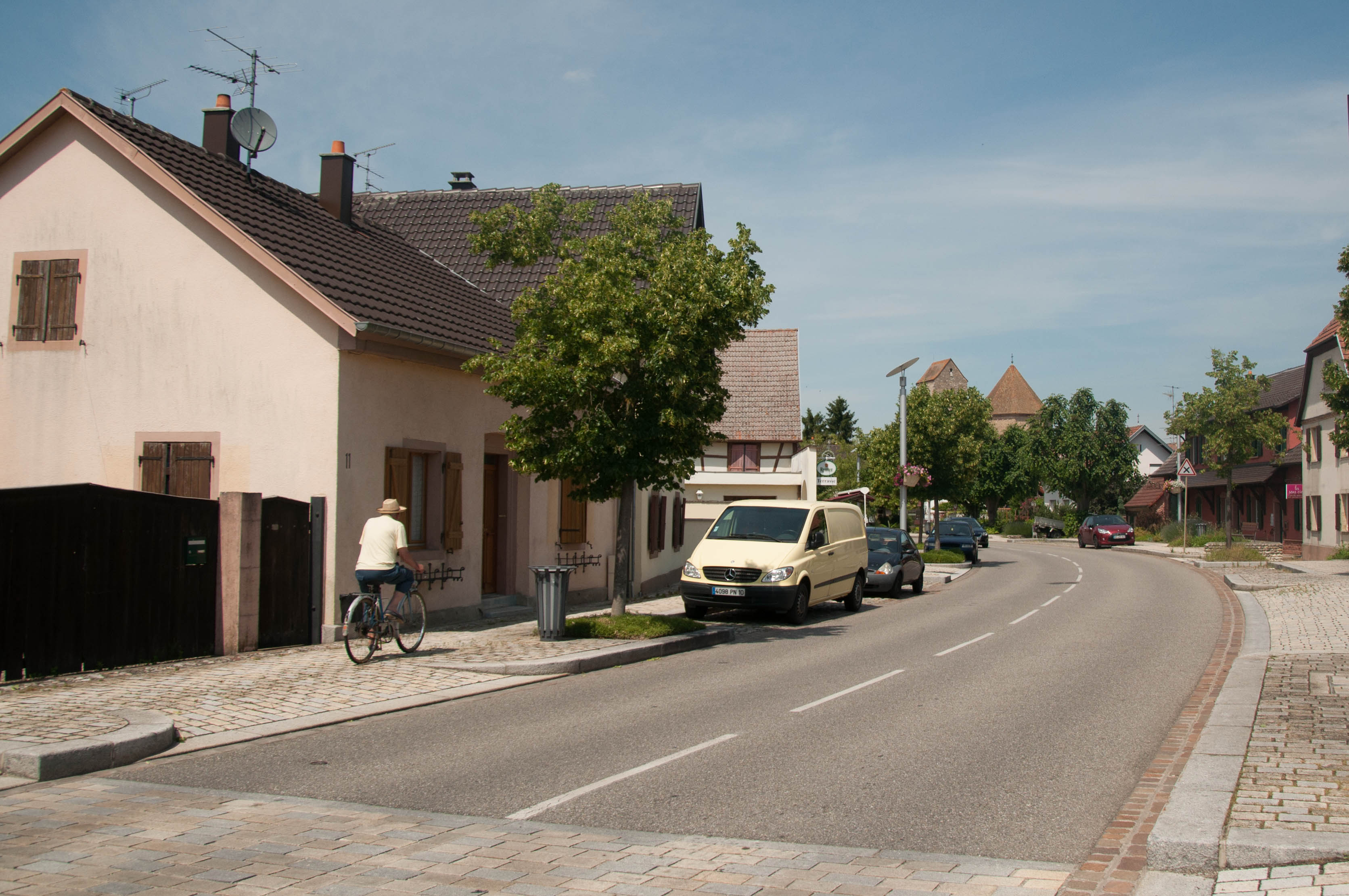 2013 Ottmarsheim RueGalDeGaulle04