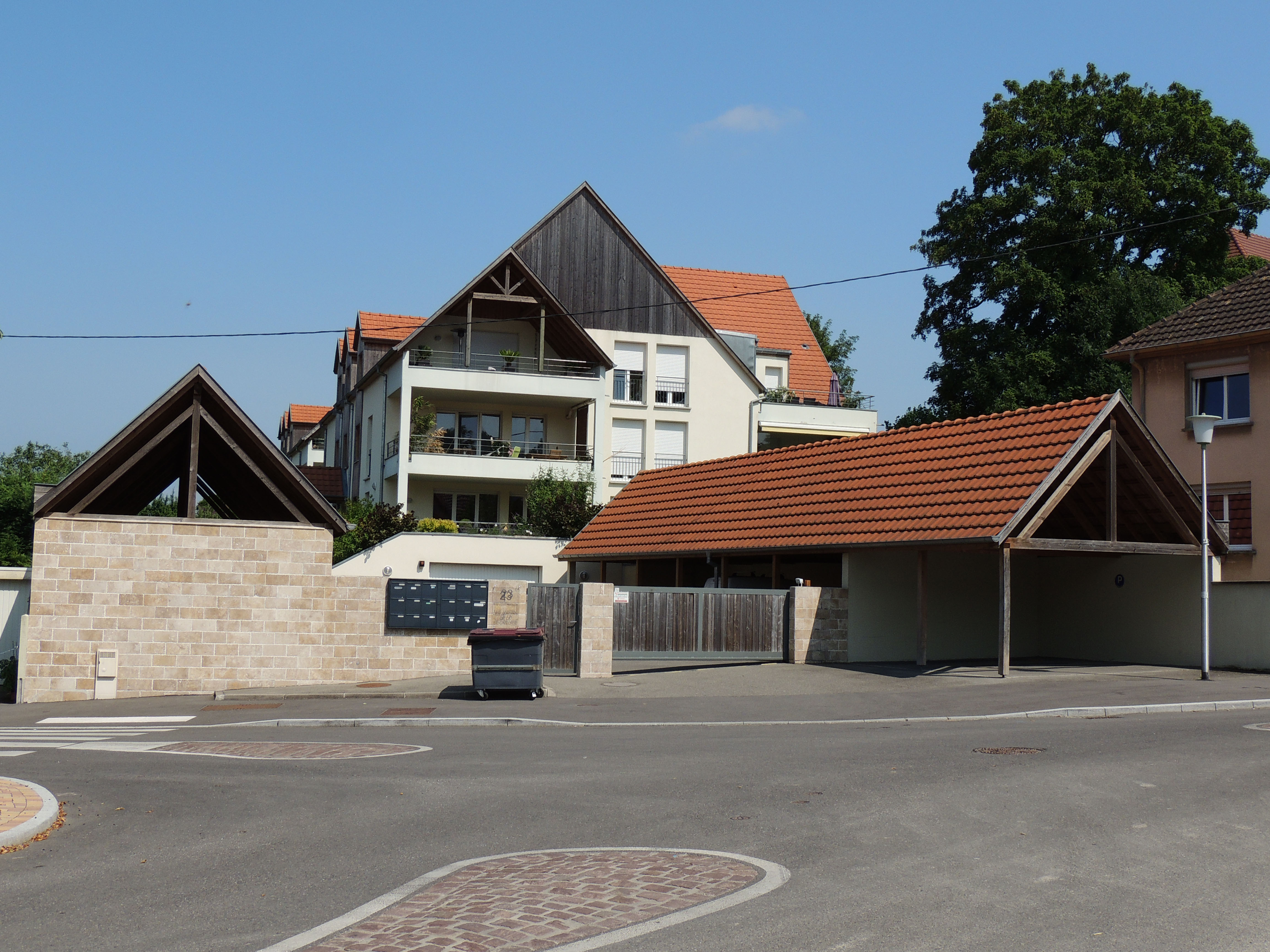 2013 Zimmersheim ResidenceLesJardins01