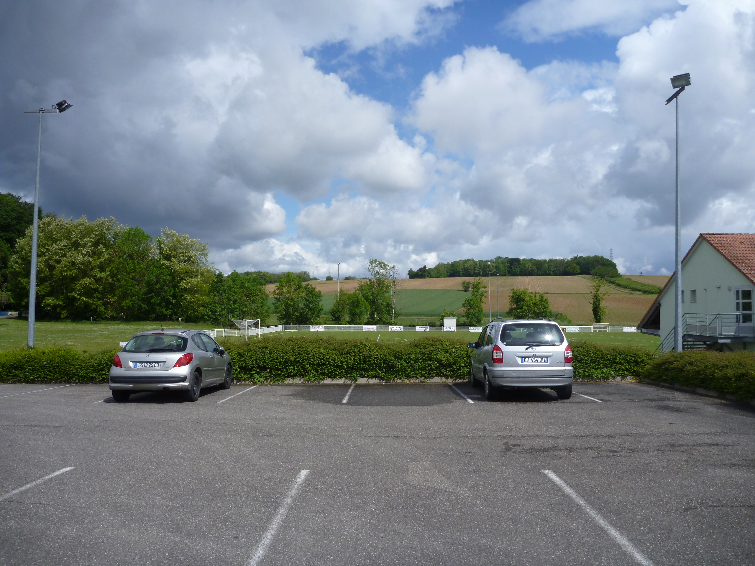 2014 Steinbrunn Le Bas parking salle polyvalente 2