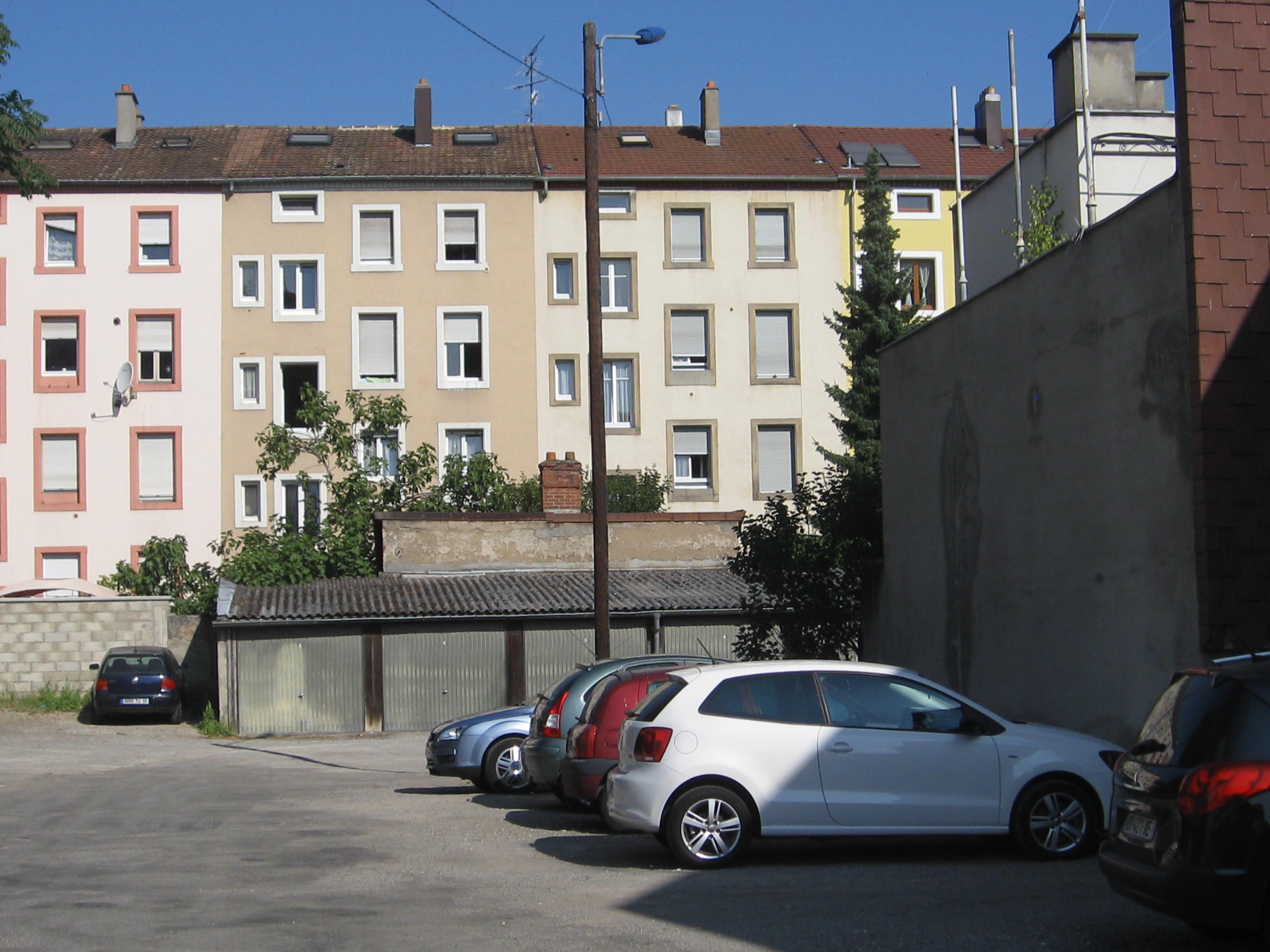 2015 Mulhouse rue de Bâle parking privé 4