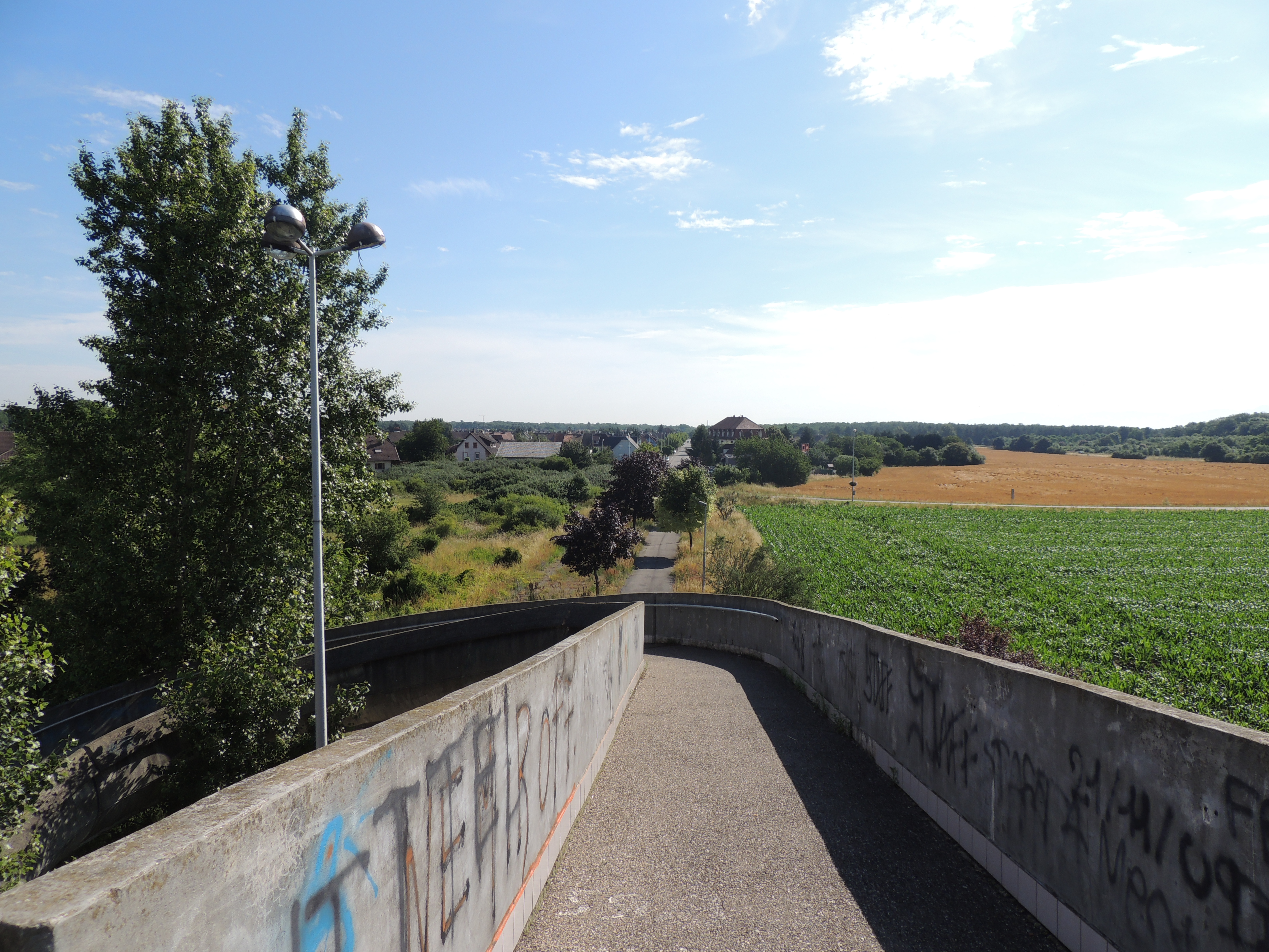 2015 Wittelsheim colimaçon accès quai gare 3