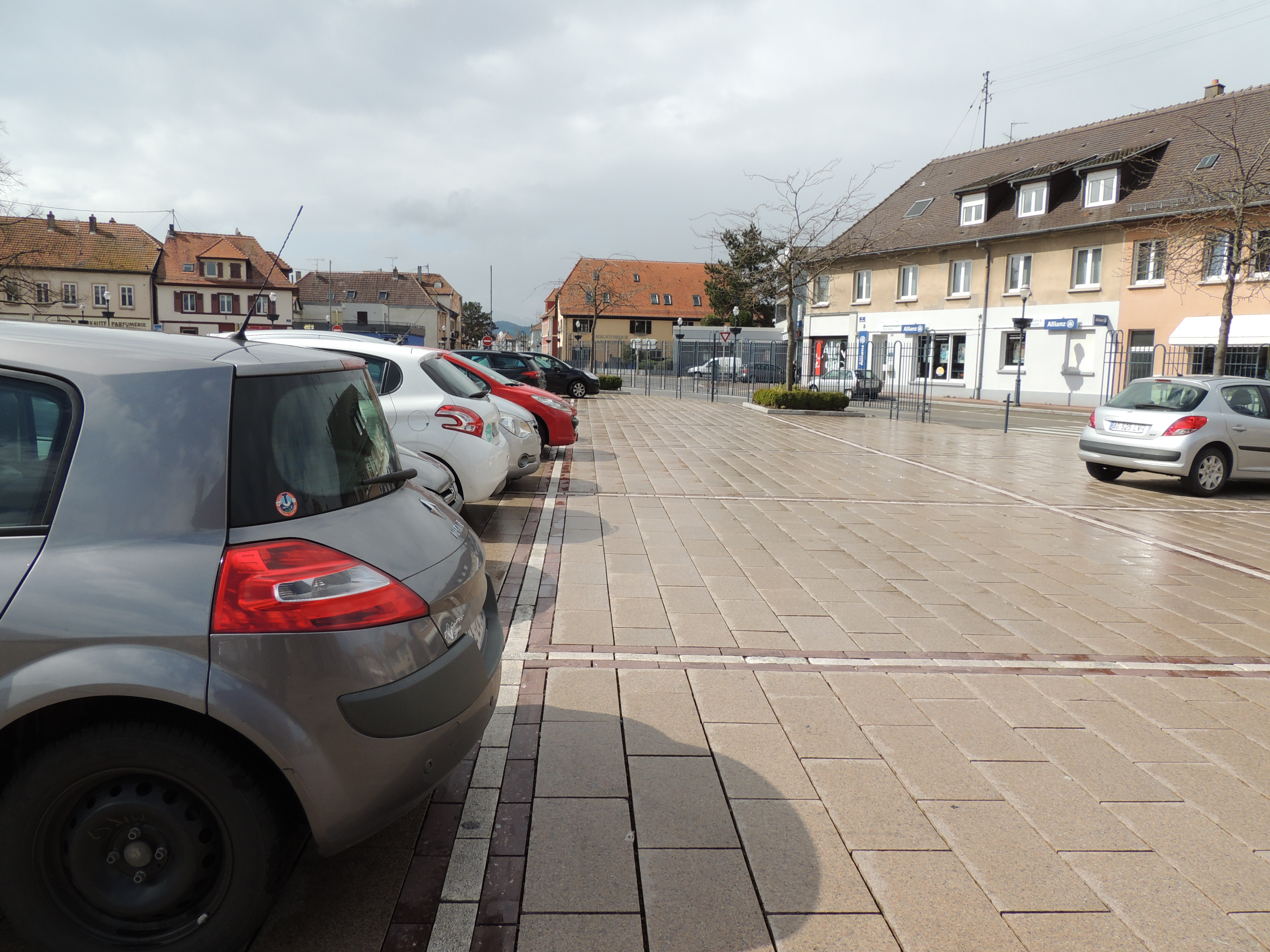 2015 Wittelsheim parking place de l'église St Michel 1