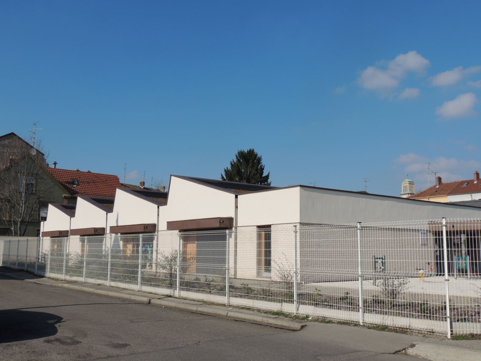 2016 Mulhouse cour de l'école Jean de Loisy 4