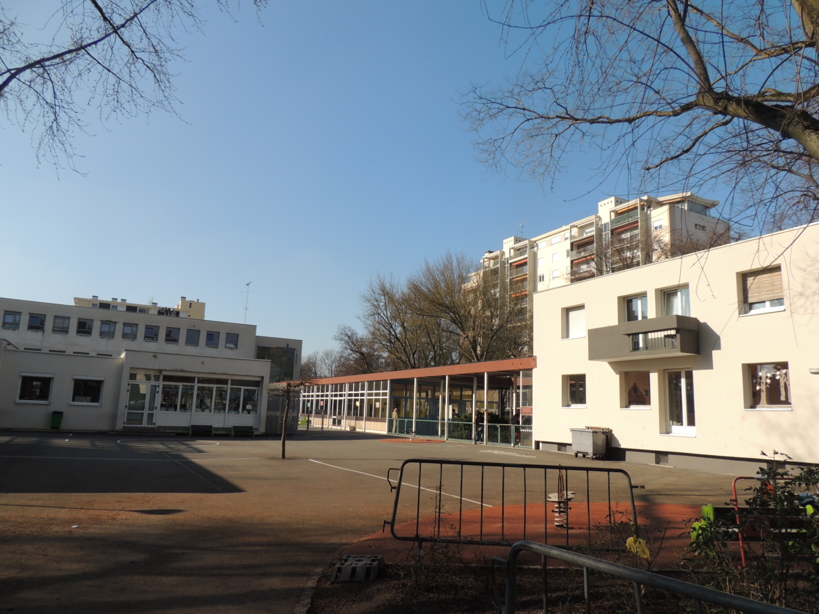 2016 Mulhouse groupe scolaire Jean de la Fontaine 5