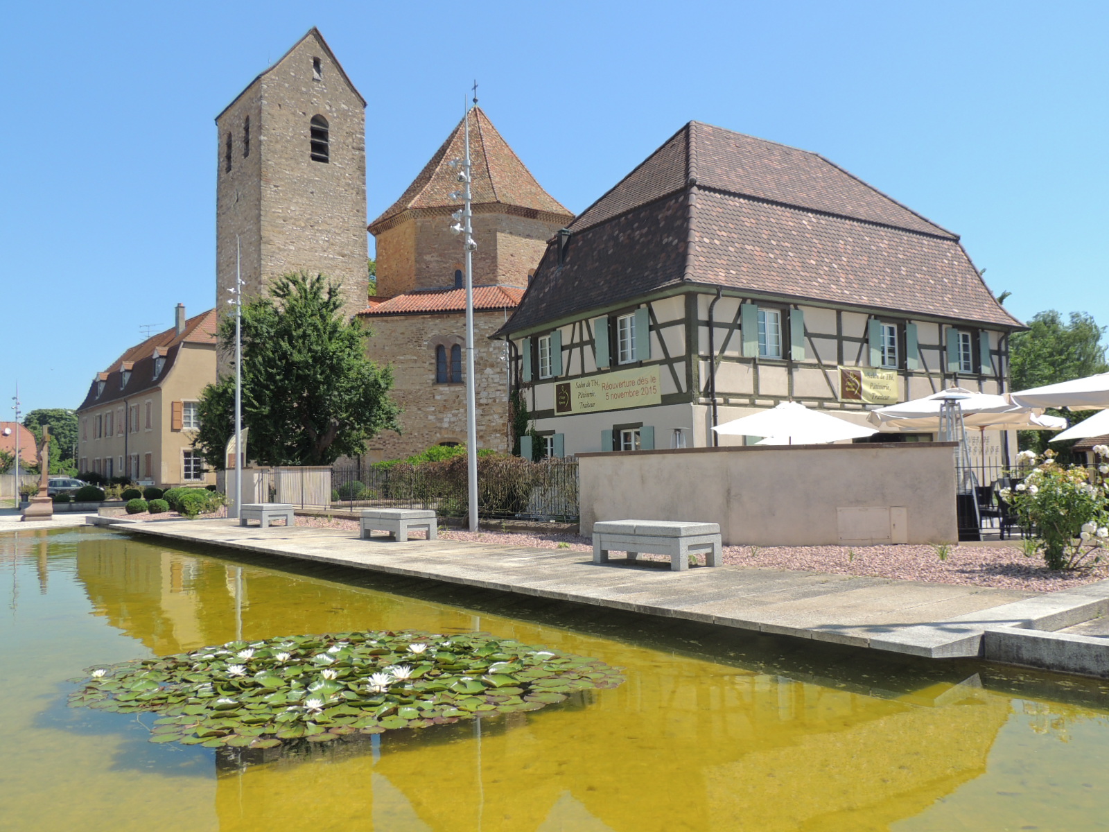 2016 Ottmarsheim  Patrimoine Abbatiale colombage