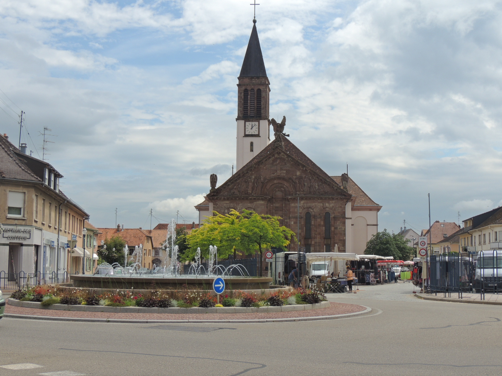 2016 Wittelsheim  Centre Place Eglise marché