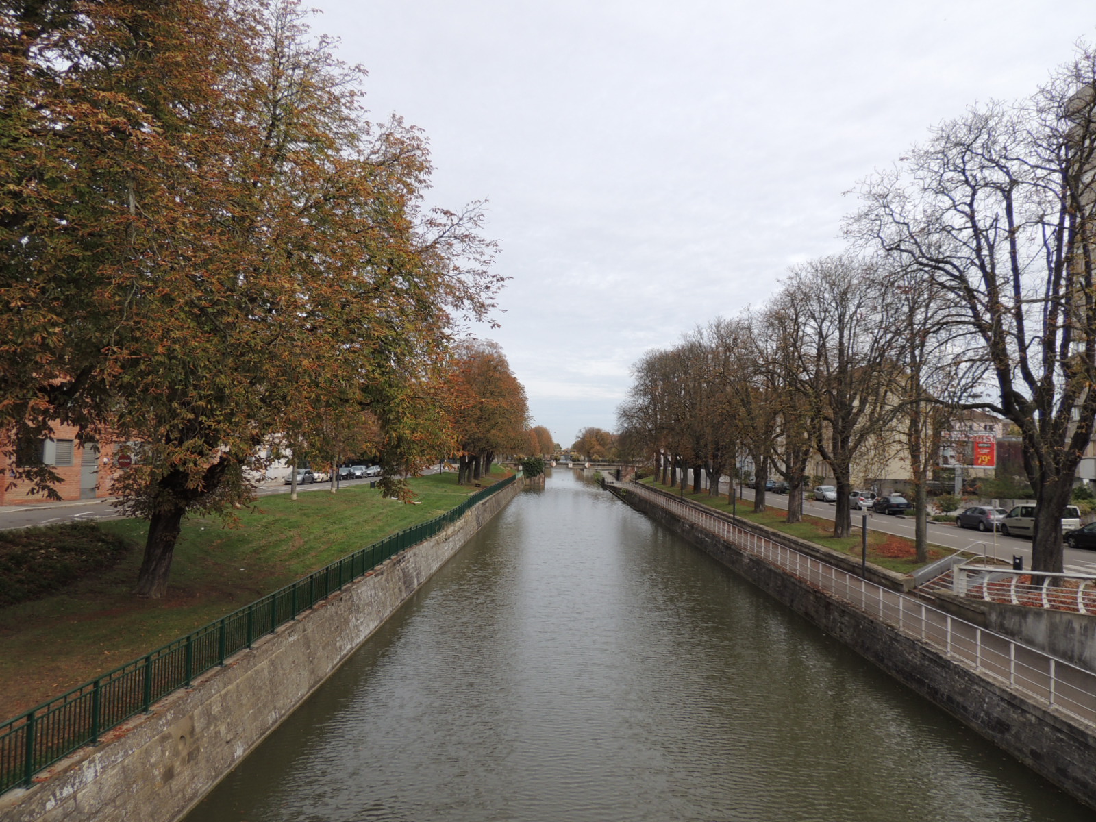 2017Mulhouse canal de l'Ill