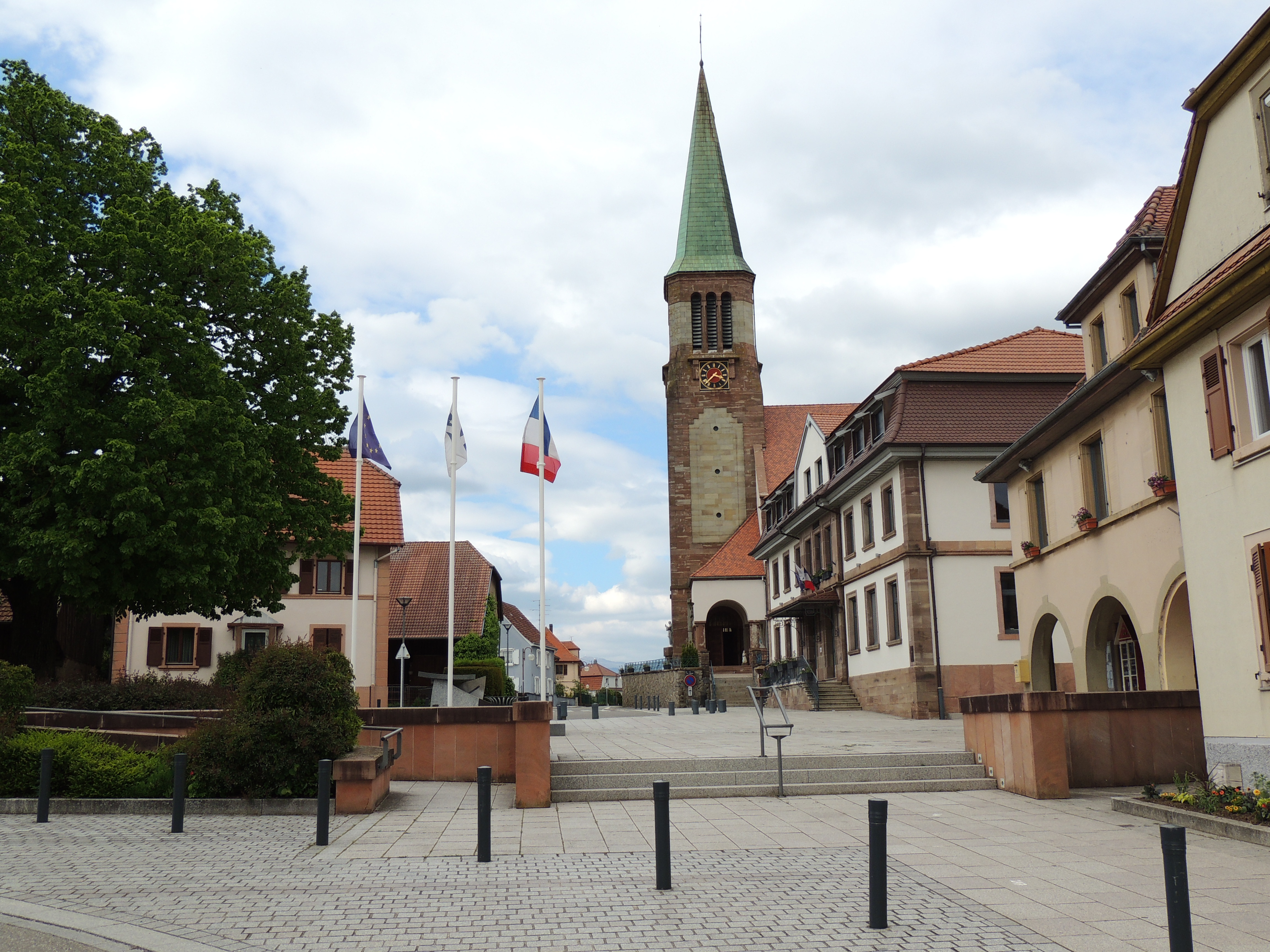 2019 Burnhaupt-Le-Haut Place de la mairie