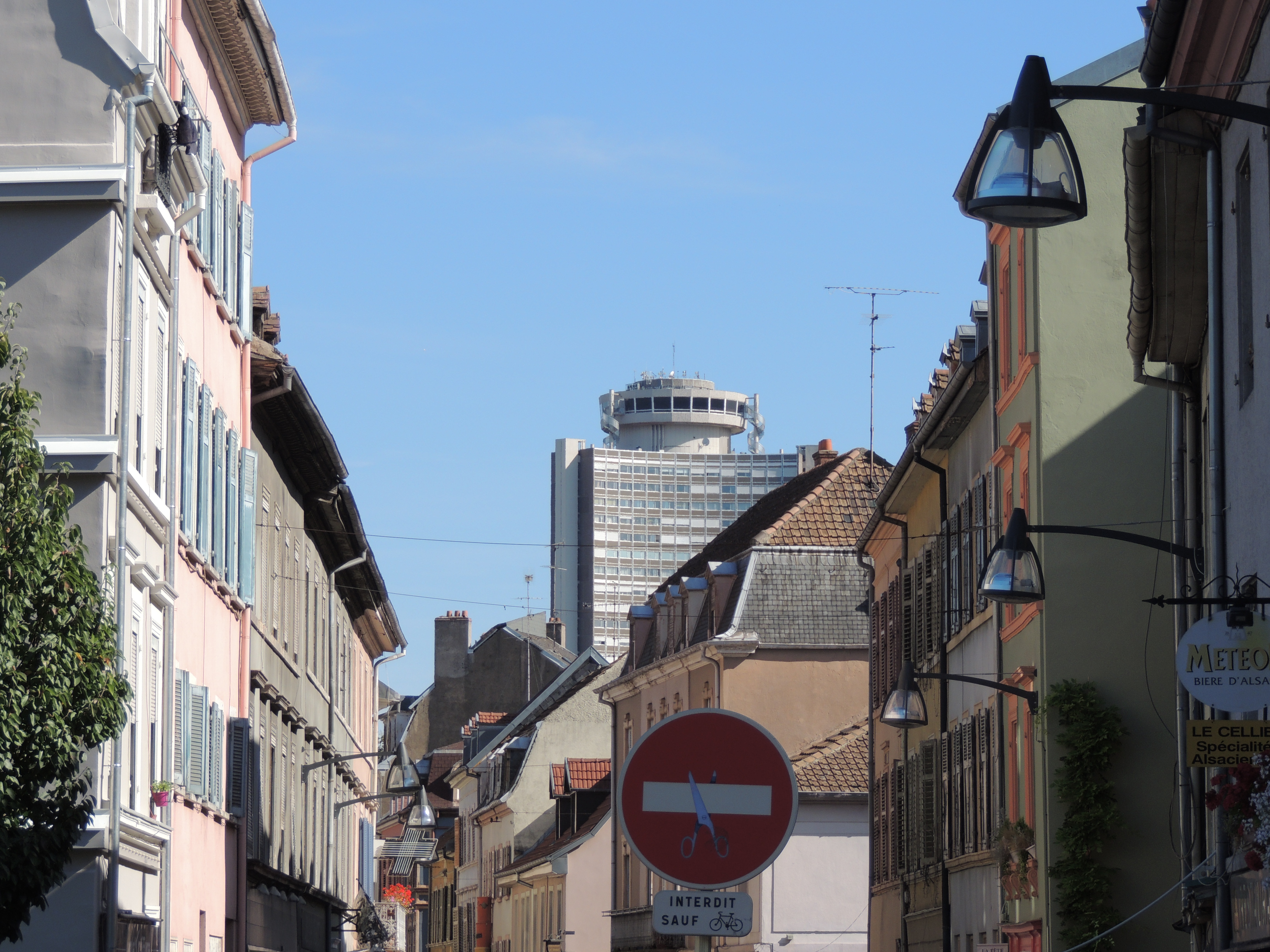 2019 Mulhouse Rue des Trois Rois vu sur la Tour de l'Europe