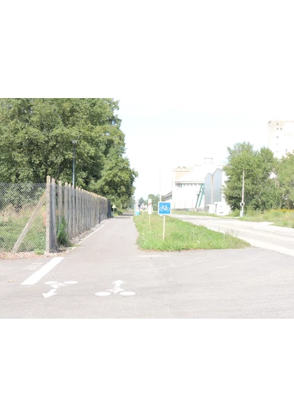 2019 Ottmarsheim Piste cyclable Usine